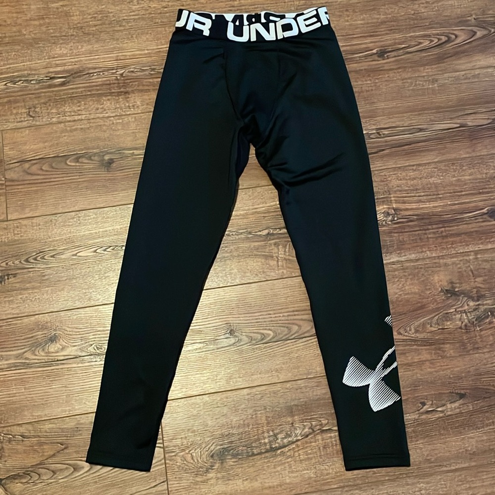 Under armour Boys XL fitted cold gear